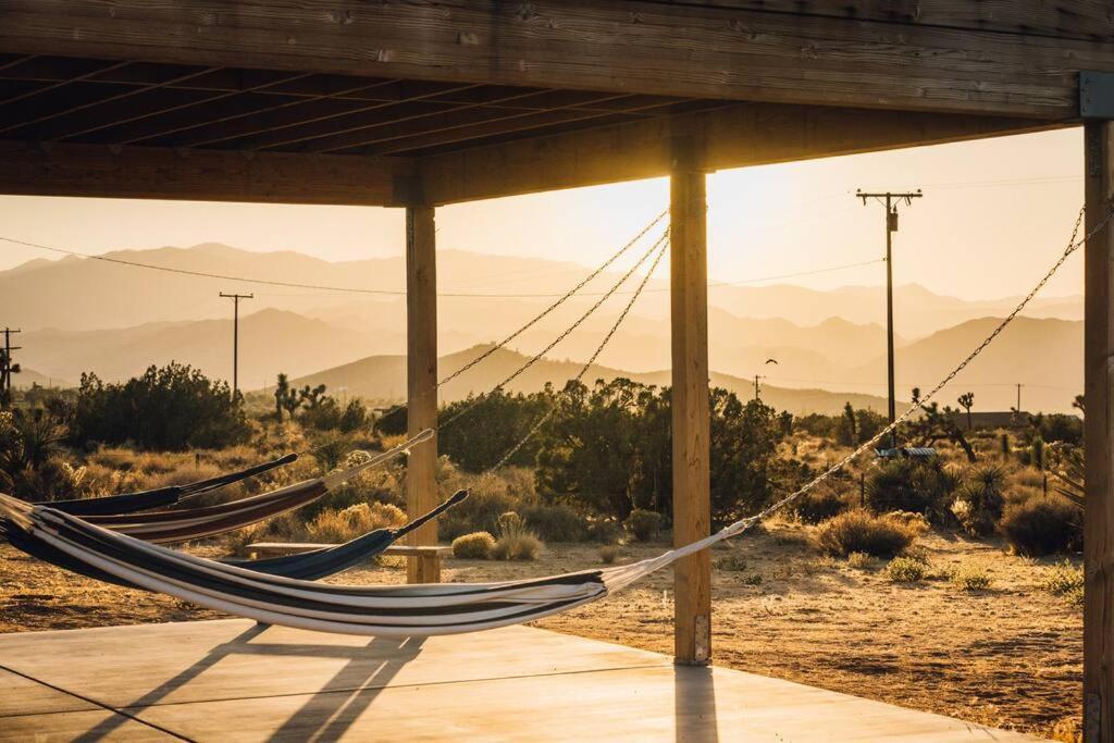 Joshua Tree Hidden Tower * Views - Landmark ユッカ・バレー エクステリア 写真
