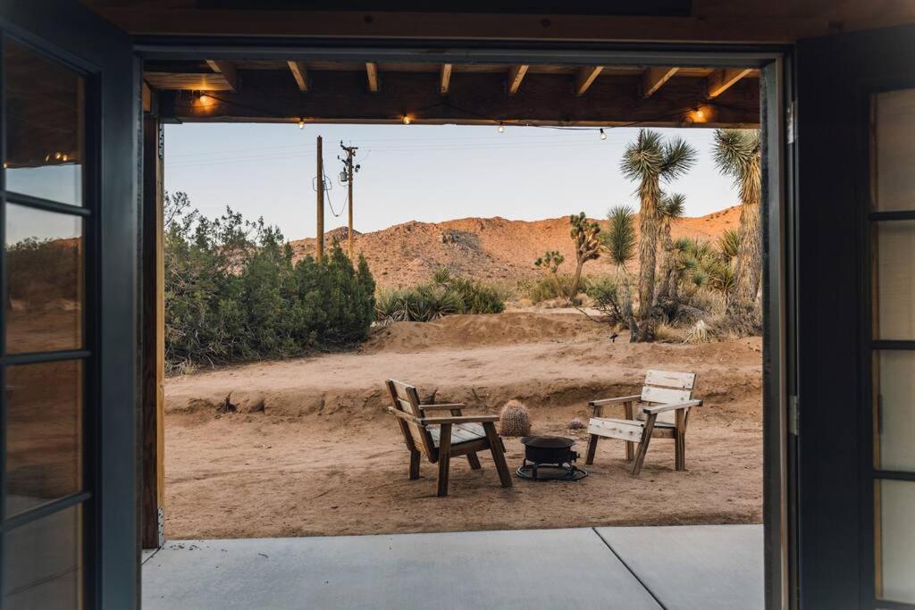 Joshua Tree Hidden Tower * Views - Landmark ユッカ・バレー エクステリア 写真